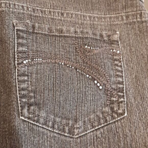 Gloria Vanderbilt Gray Amanda Jeans - Picture 8 of 11